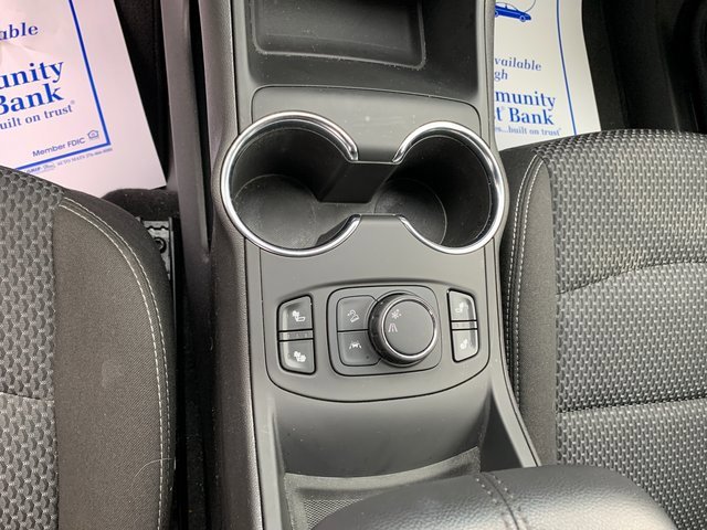 Used 2024 GMC Terrain SLE w/ Driver Convenience Package image 27