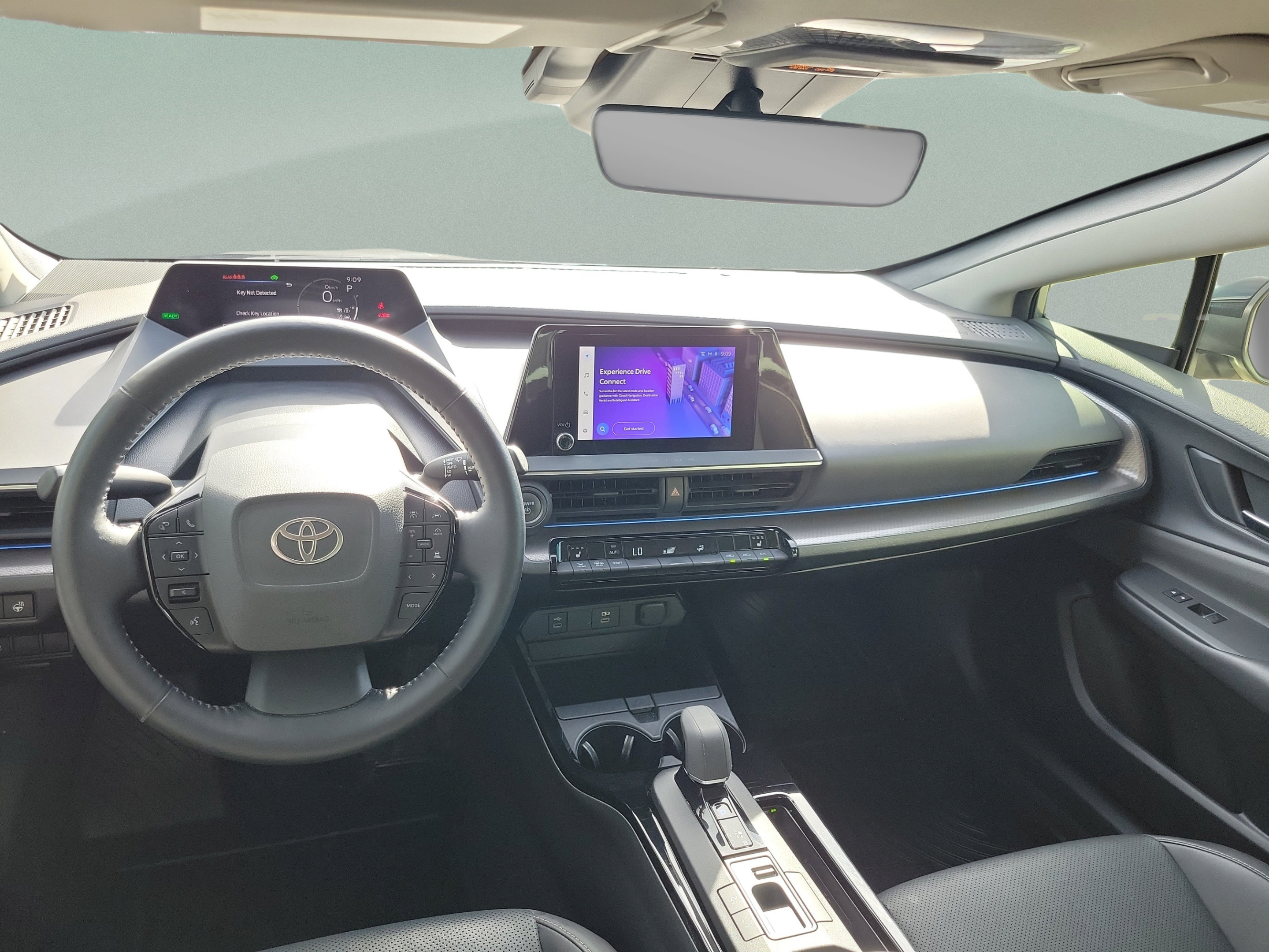Used 2023 Toyota Prius XLE FWD image 21