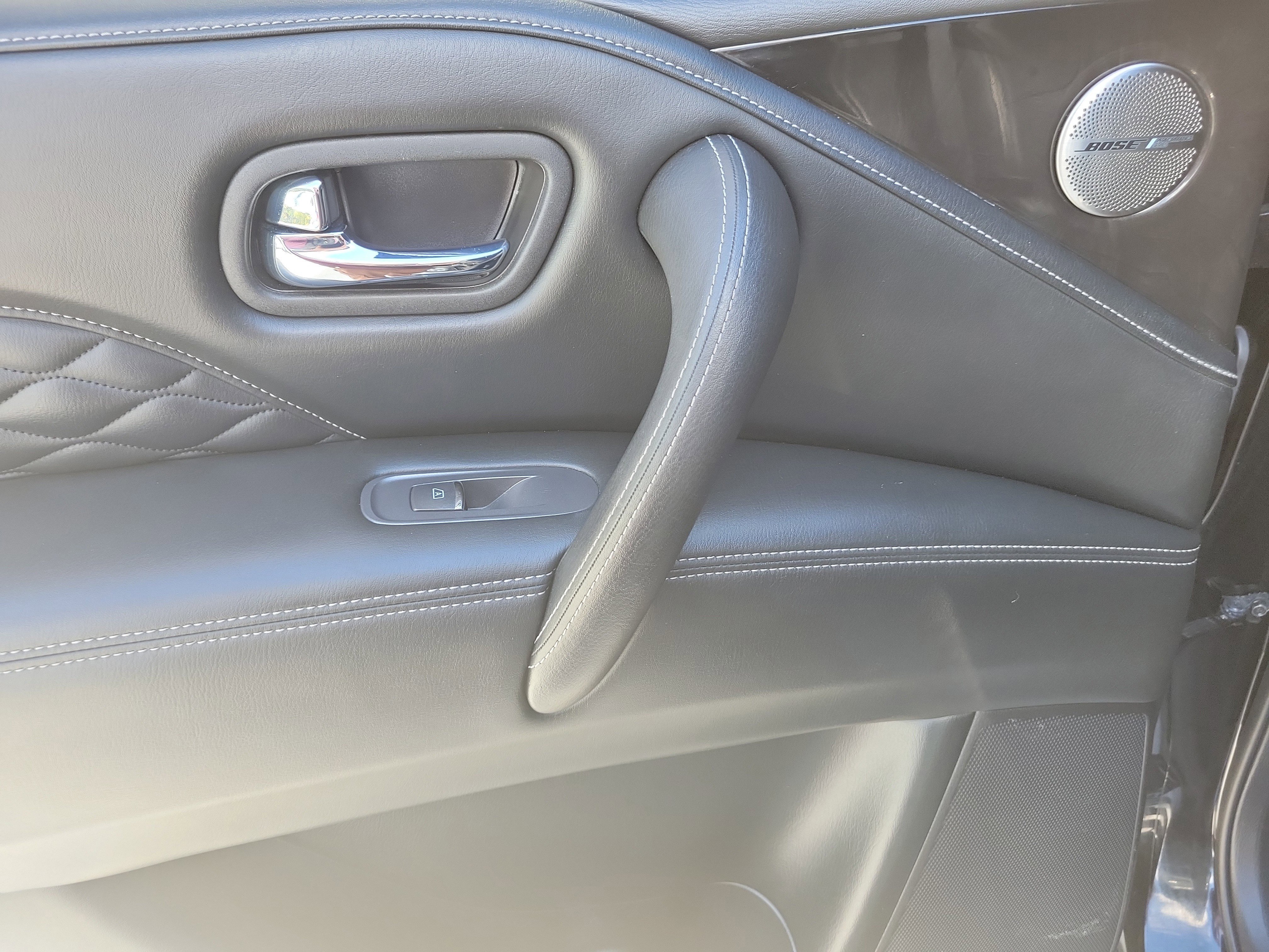 Used 2021 INFINITI QX80 Sensory w/ All-Season Package image 10