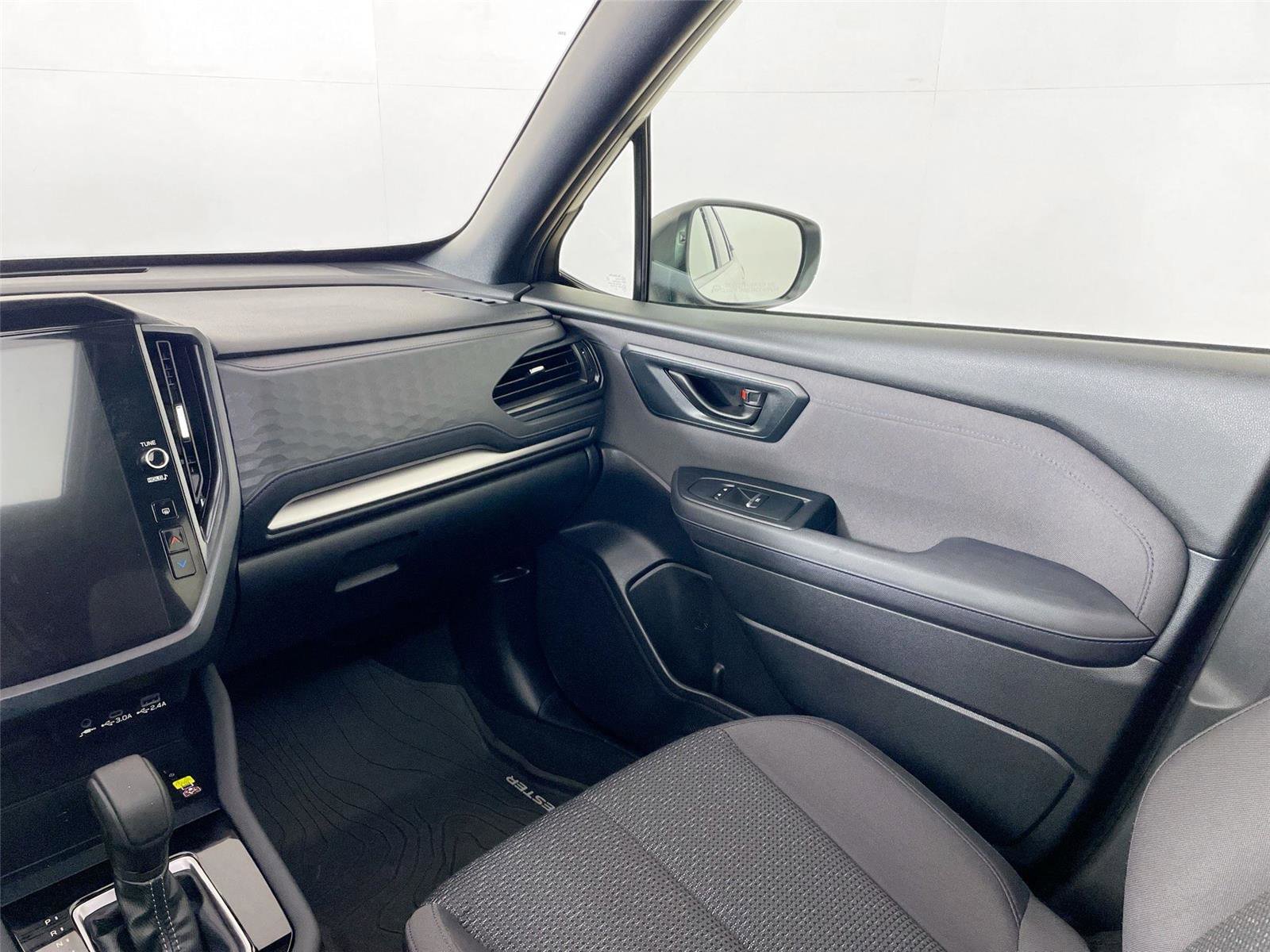 Used 2025 Subaru Forester Premium w/ Convenience Package #1 image 25