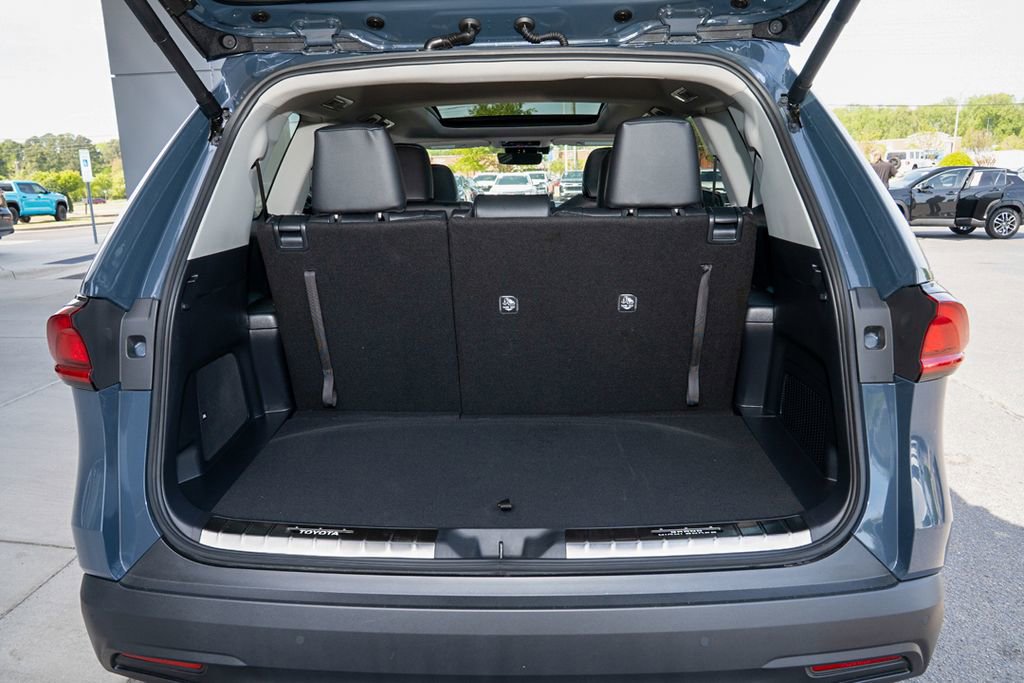 Used 2026 Toyota Grand Highlander Limited image 5