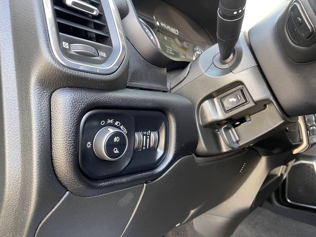 Used 2024 RAM 2500 Laramie w/ Safety Group AWD/4WD image 14
