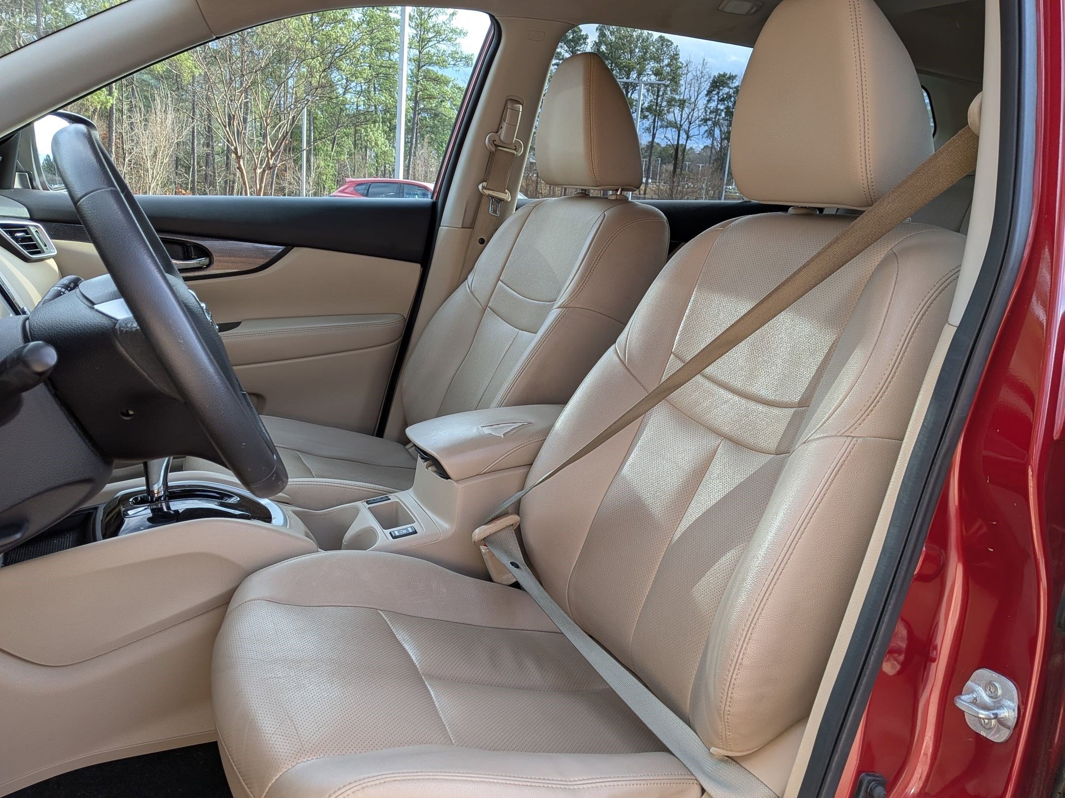 Used 2016 Nissan Rogue SL w/ SL Premium Package image 12