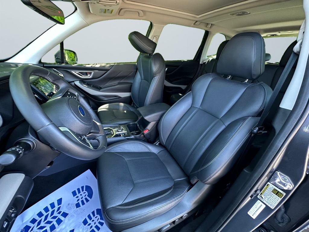 Used 2023 Subaru Forester Limited AWD/4WD image 9