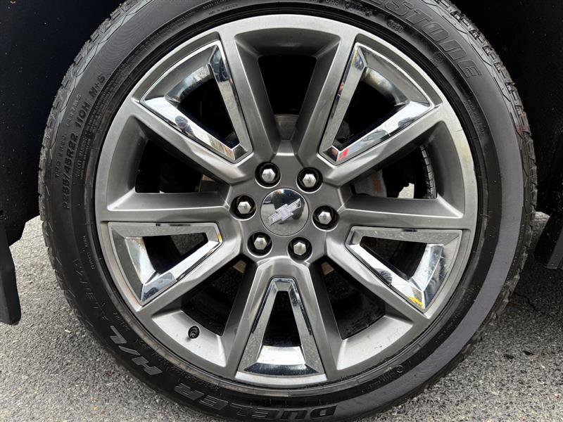 Used 2019 Chevrolet Suburban Premier image 7
