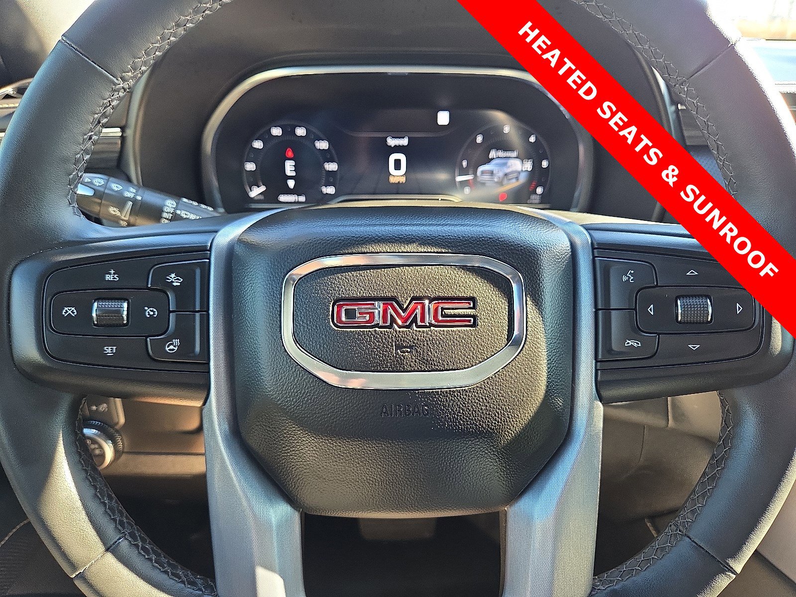 Used 2023 GMC Yukon SLT w/ SLT Luxury Package image 24