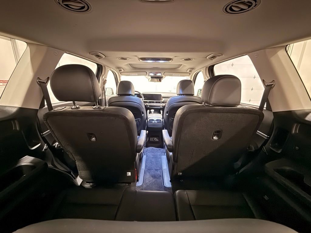 Used 2025 Kia Telluride S AWD/4WD image 34