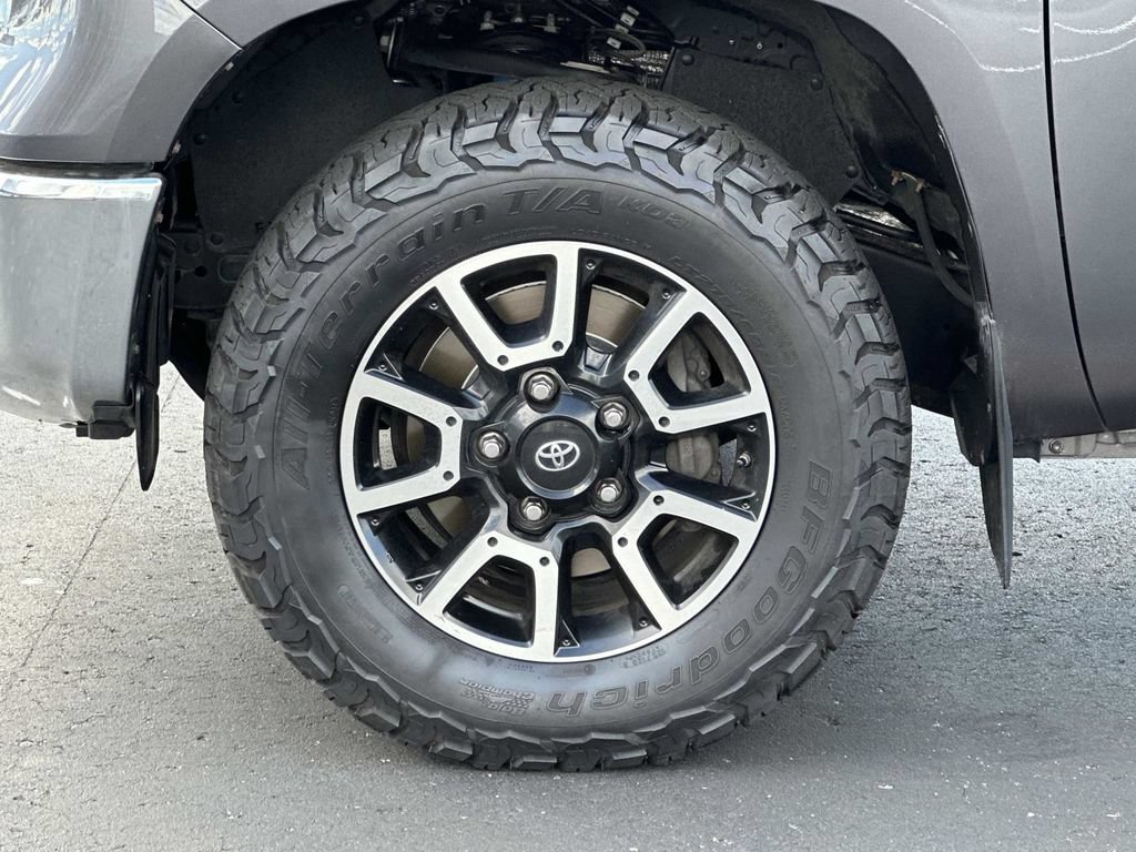 Used 2020 Toyota Tundra SR5 w/ TRD Off-Road Package AWD/4WD image 9
