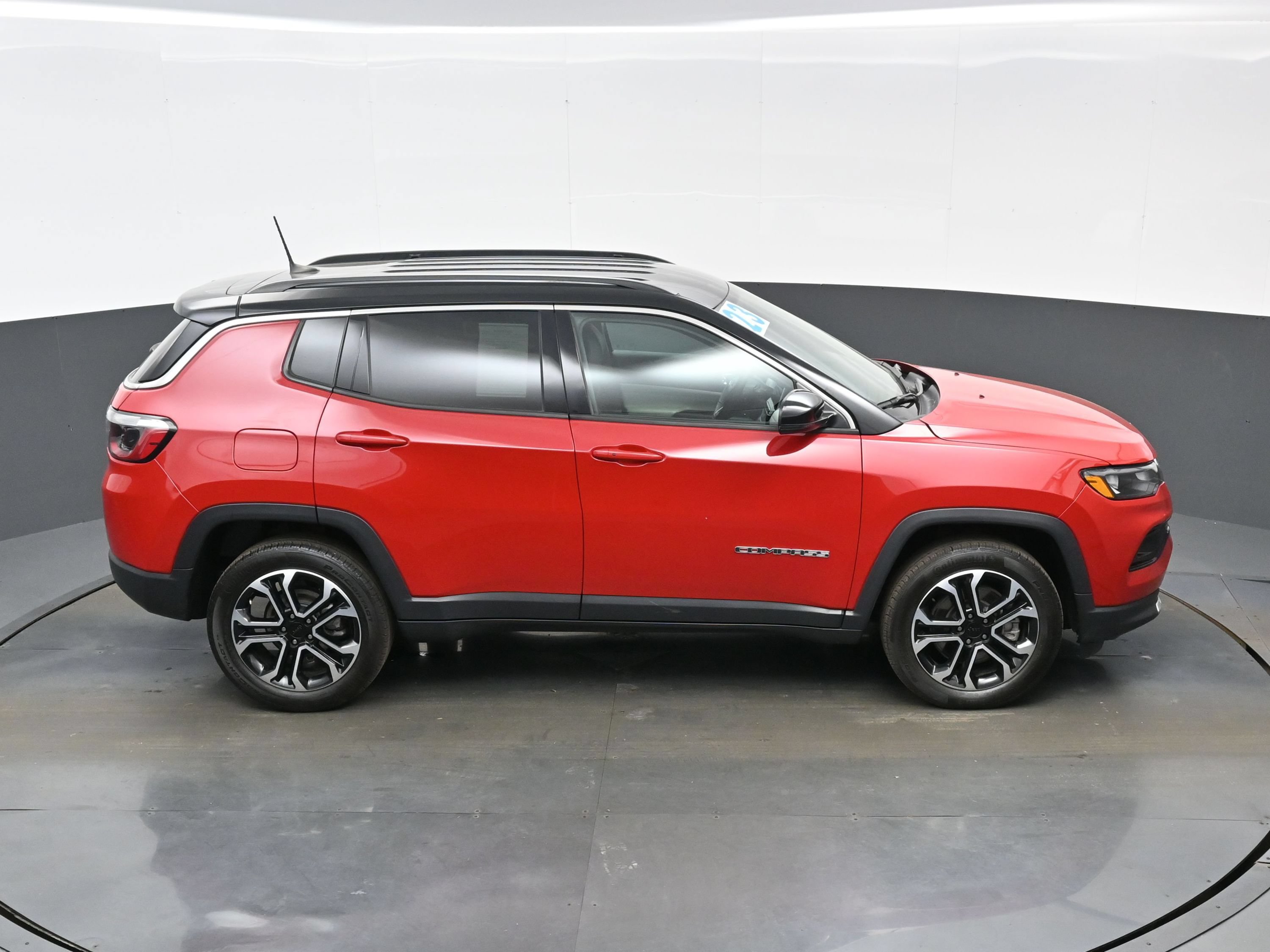 Used 2023 Jeep Compass Limited AWD/4WD image 40