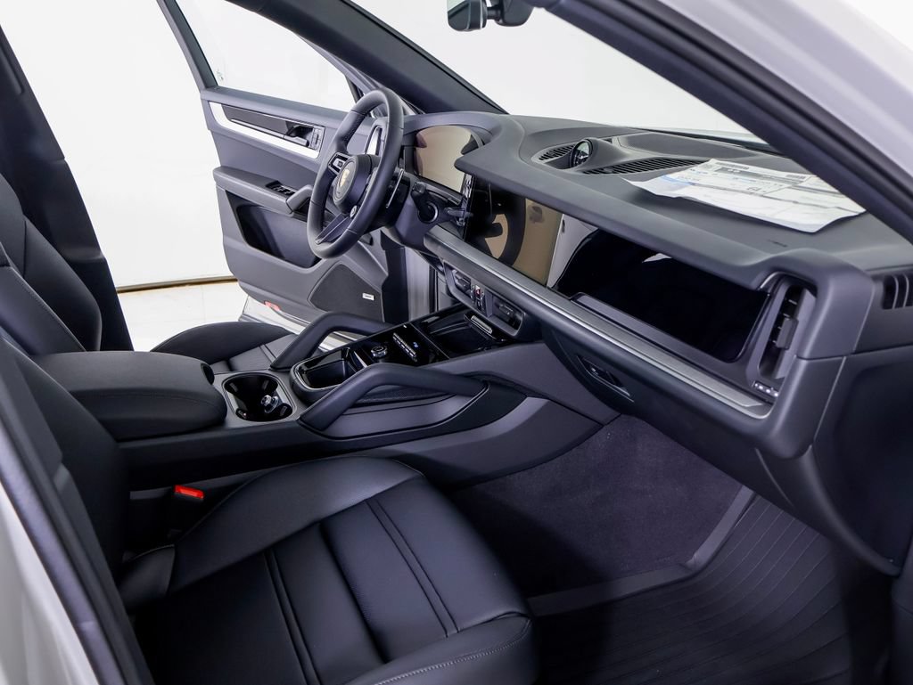 New 2026 Porsche Cayenne Coupe AWD/4WD image 8