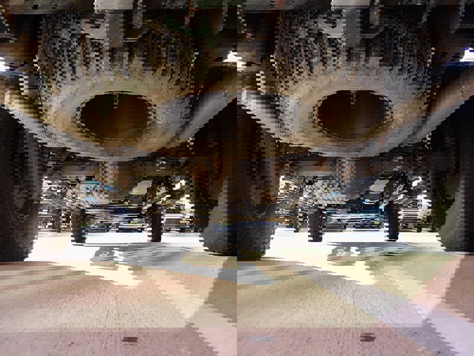 Used 2017 Ford F150 Raptor w/ Equipment Group 802A Luxury image 12