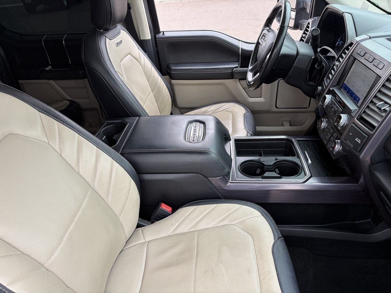 Used 2020 Ford F350 Limited AWD/4WD image 10