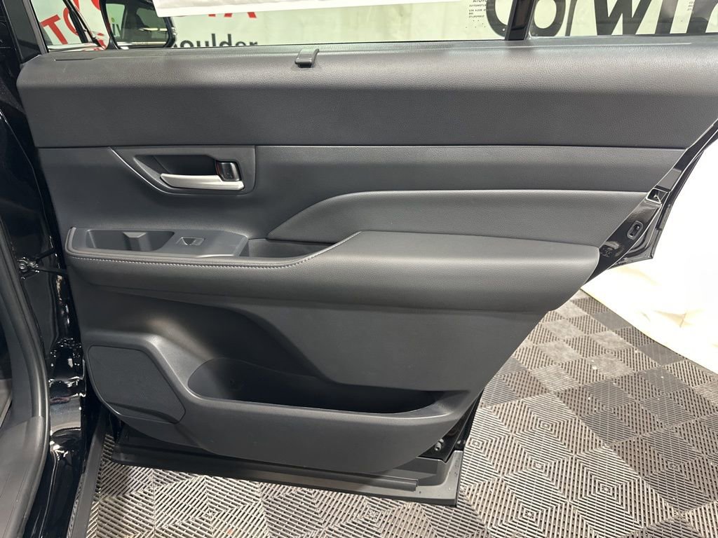 Used 2026 Toyota Grand Highlander XLE image 12