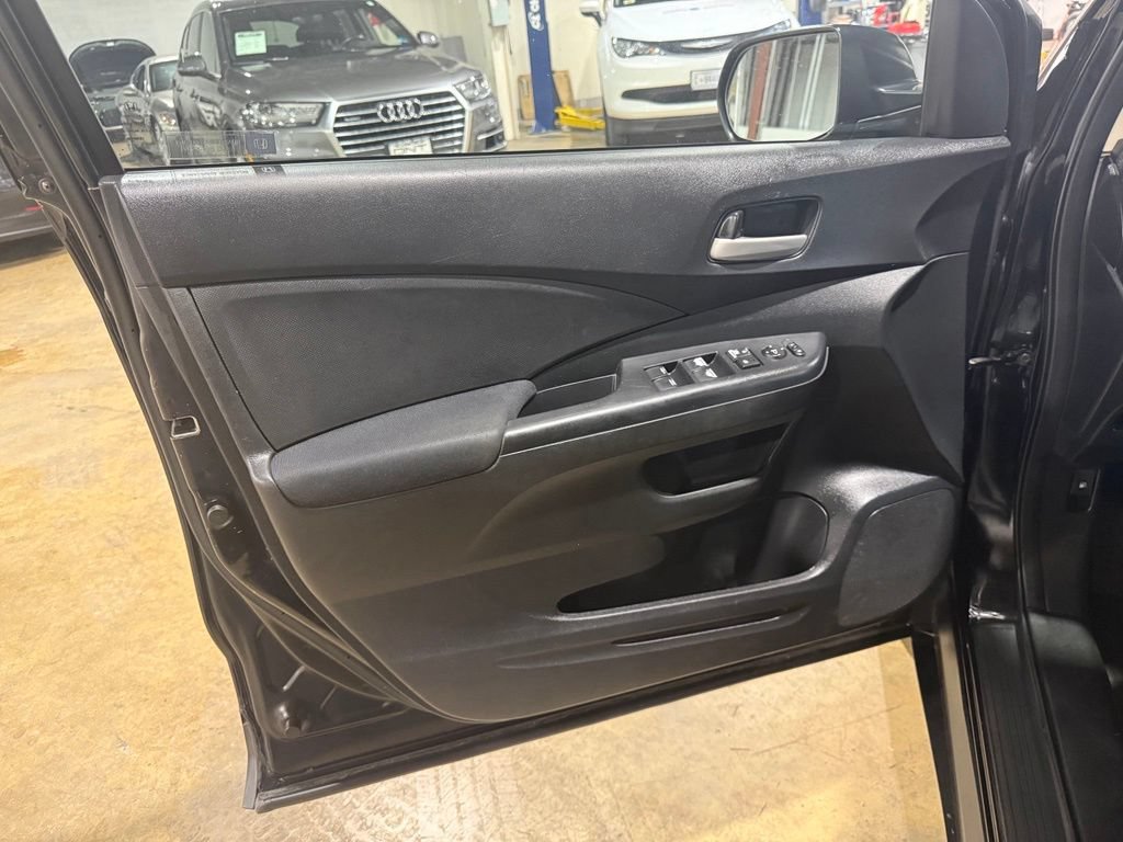 Used 2016 Honda CR-V SE image 28