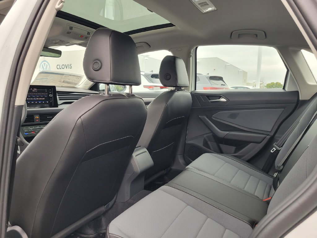 New 2026 Volkswagen Jetta SE FWD image 14
