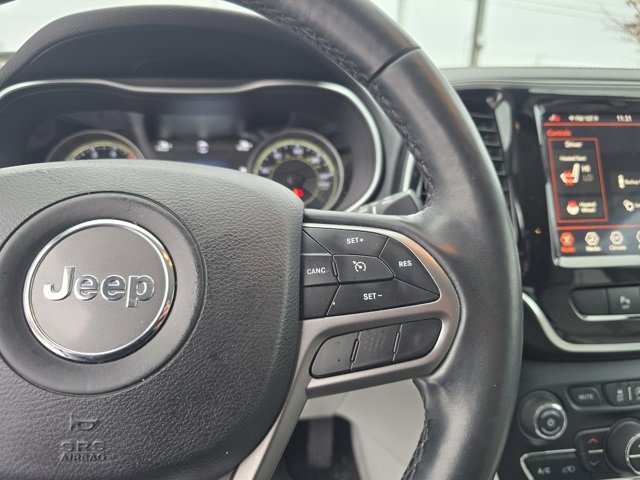 Used 2019 Jeep Cherokee Limited image 27