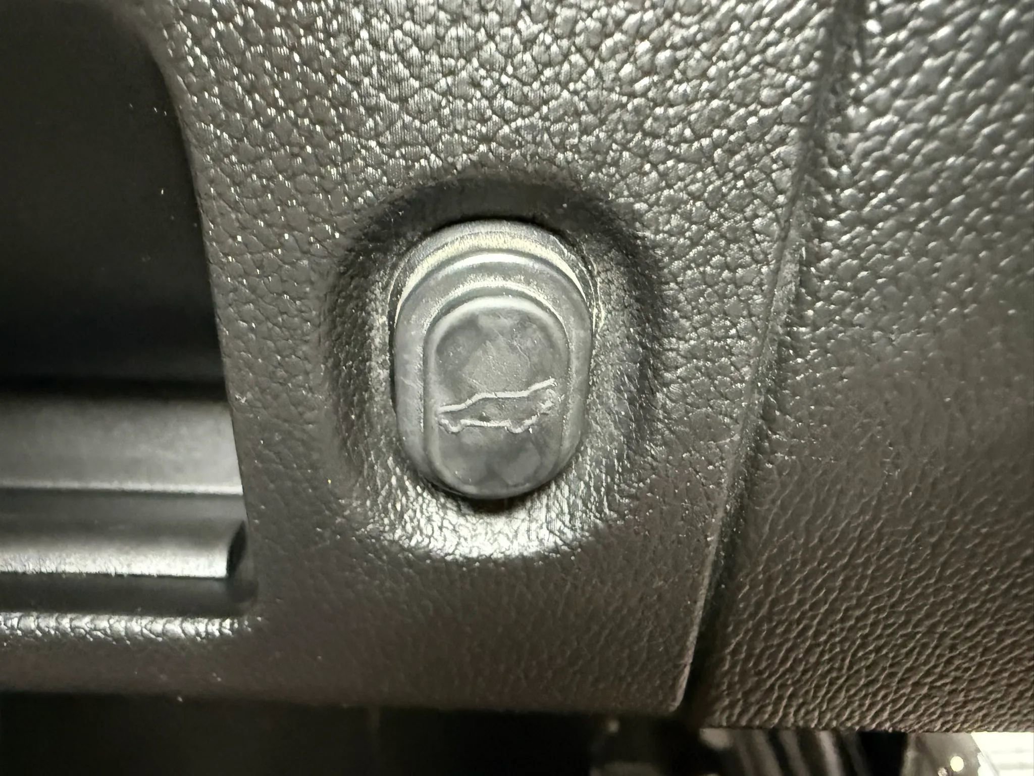 Used 2019 Chevrolet Suburban Premier image 40