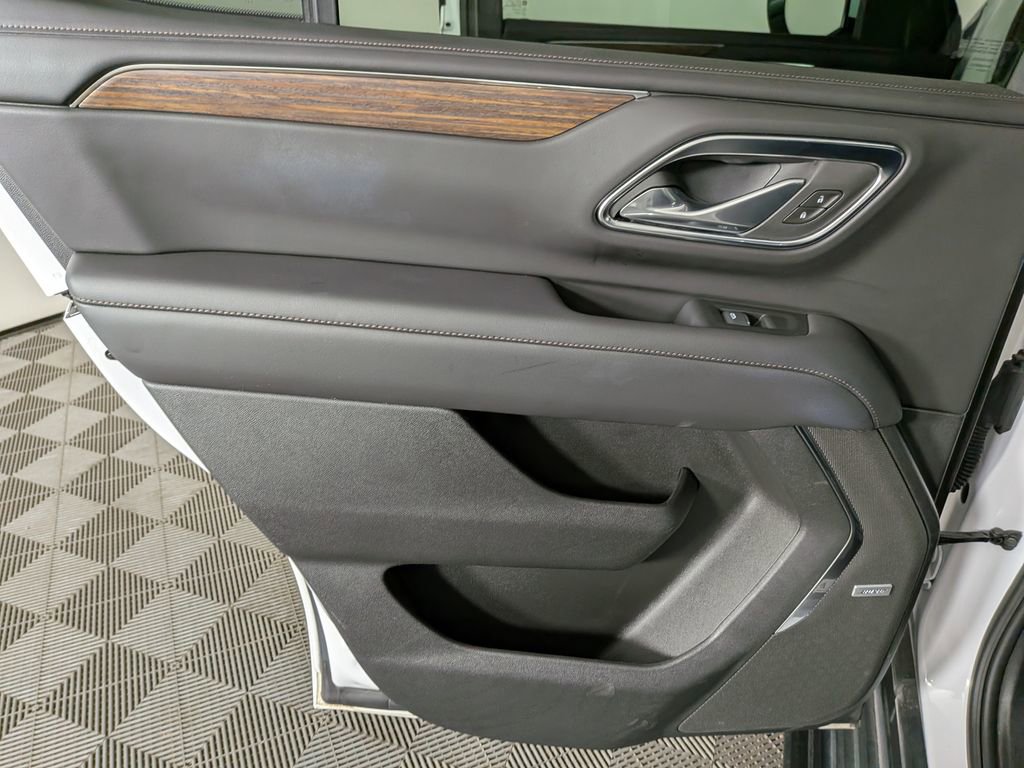 Certified 2024 Chevrolet Tahoe High Country w/ Premium Package image 31
