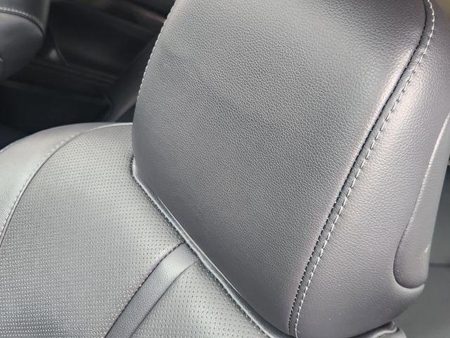 Used 2023 Toyota Highlander Limited FWD image 24