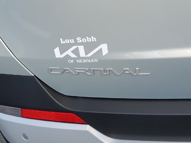 New 2027 Kia Carnival EX FWD image 13