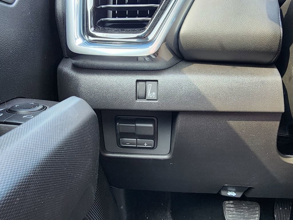 New 2026 GMC Canyon Elevation w/ Convenience Package image 17