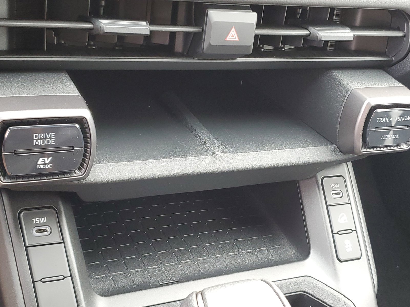 New 2026 Toyota RAV4 LE AWD/4WD image 28