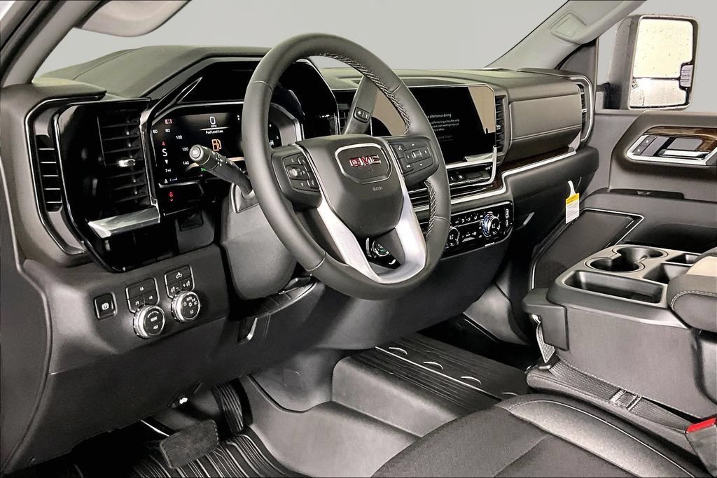 New 2026 GMC Sierra 2500 SLE w/ SLE Value Package; AWD/4WD image 8