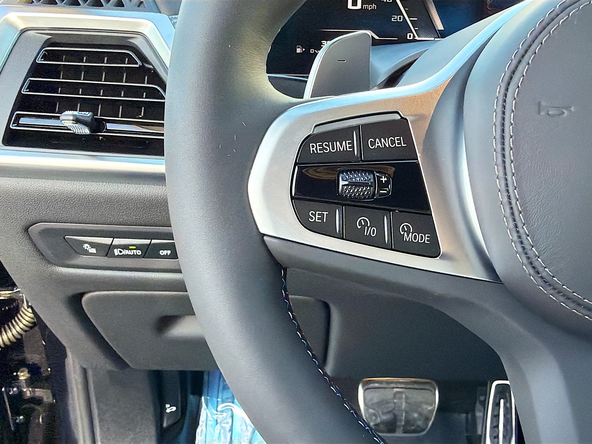 New 2027 BMW X6 M60i AWD/4WD image 38