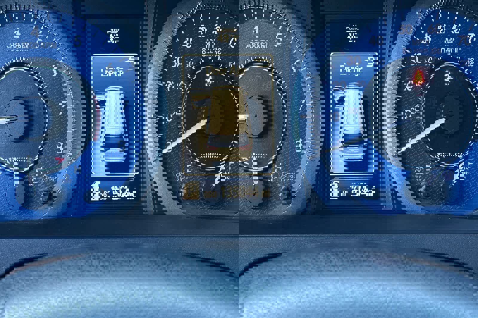 Used 2015 Toyota Sienna XLE Premium image 31