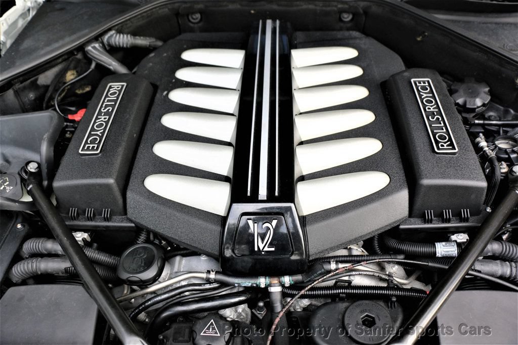 Used 2010 Rolls-Royce Ghost RWD image 13