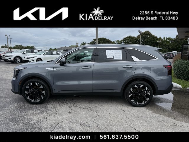 Certified 2024 Kia Sorento SX FWD image 5
