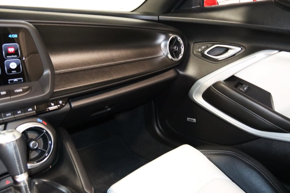 Used 2018 Chevrolet Camaro SS RWD image 57