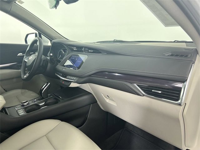 Certified 2022 Cadillac XT4 Luxury image 29