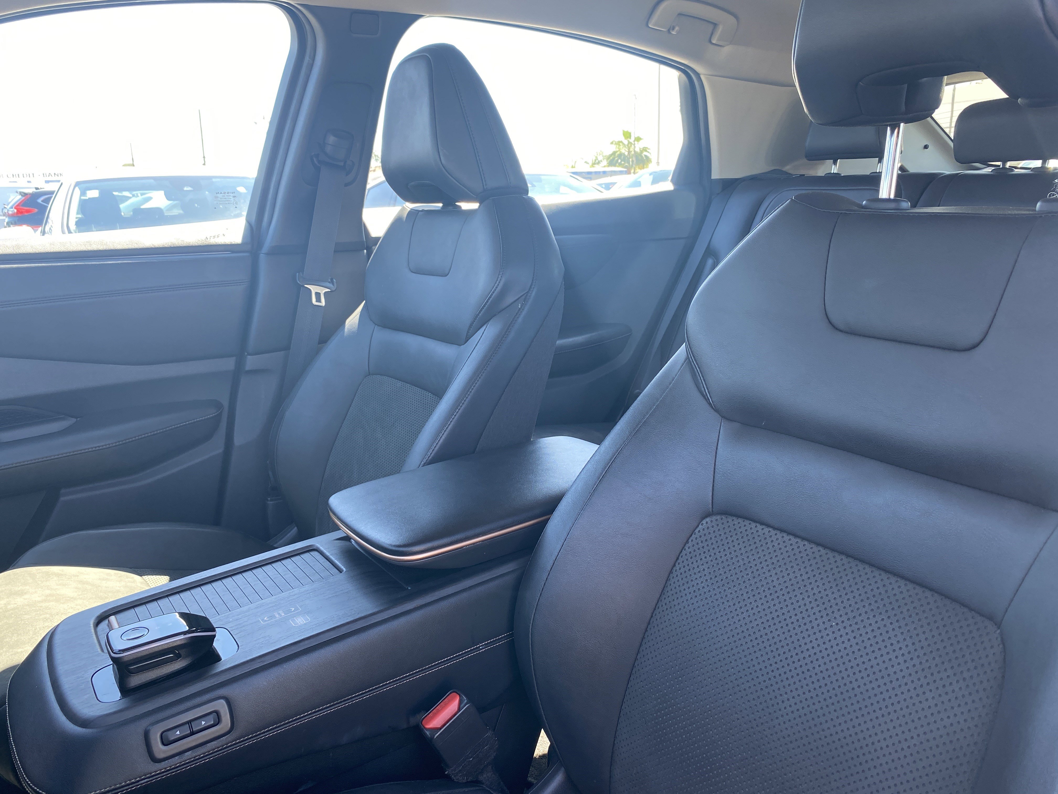 Used 2023 Nissan Ariya ENGAGE image 17