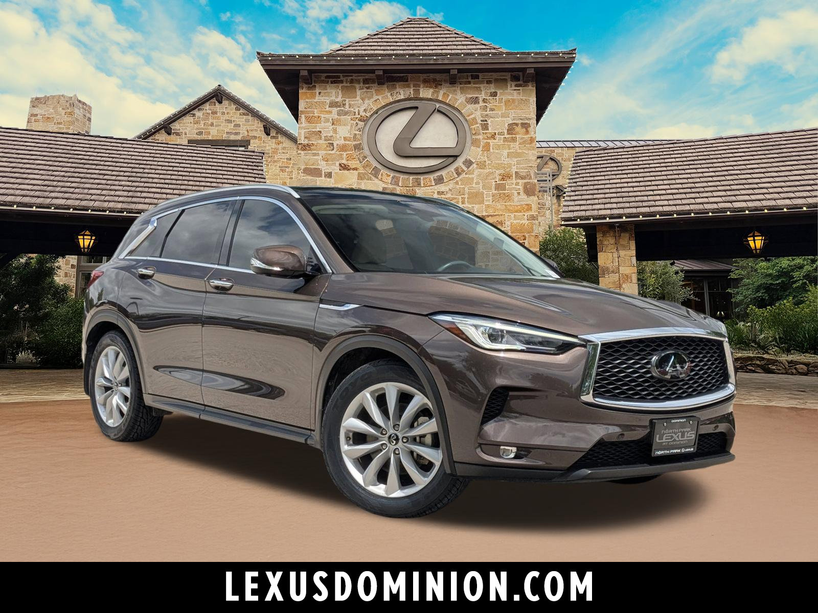 Used 2019 INFINITI QX50 Essential w/ Proactive Package FWD image 1
