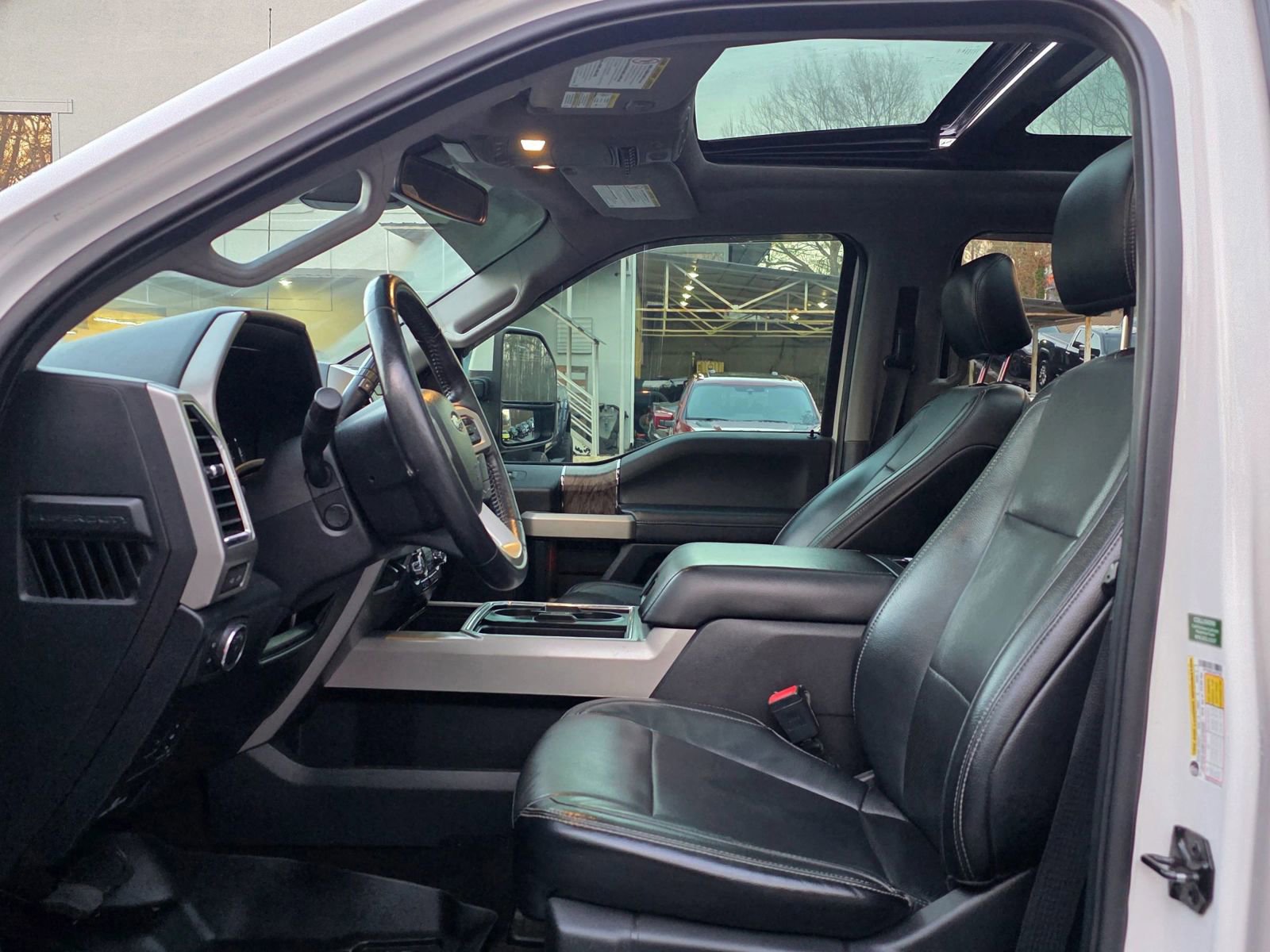 Used 2018 Ford F250 Lariat w/ Lariat Ultimate Package image 12