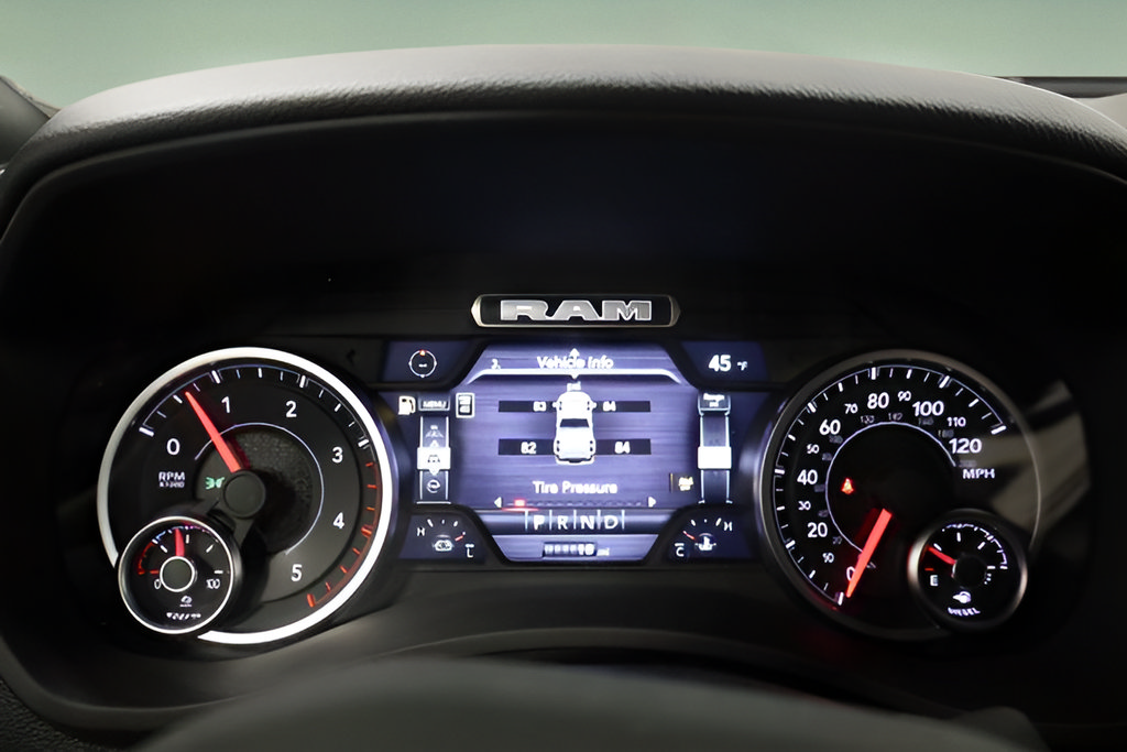 New 2026 RAM 2500 Big Horn AWD/4WD image 19