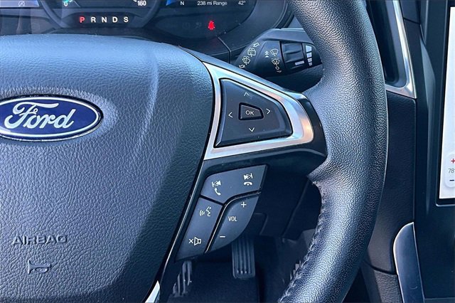 Used 2024 Ford Edge Titanium image 20