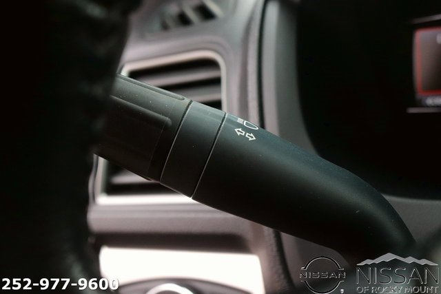 Used 2018 Ford Explorer XLT w/ Equipment Group 202A image 26