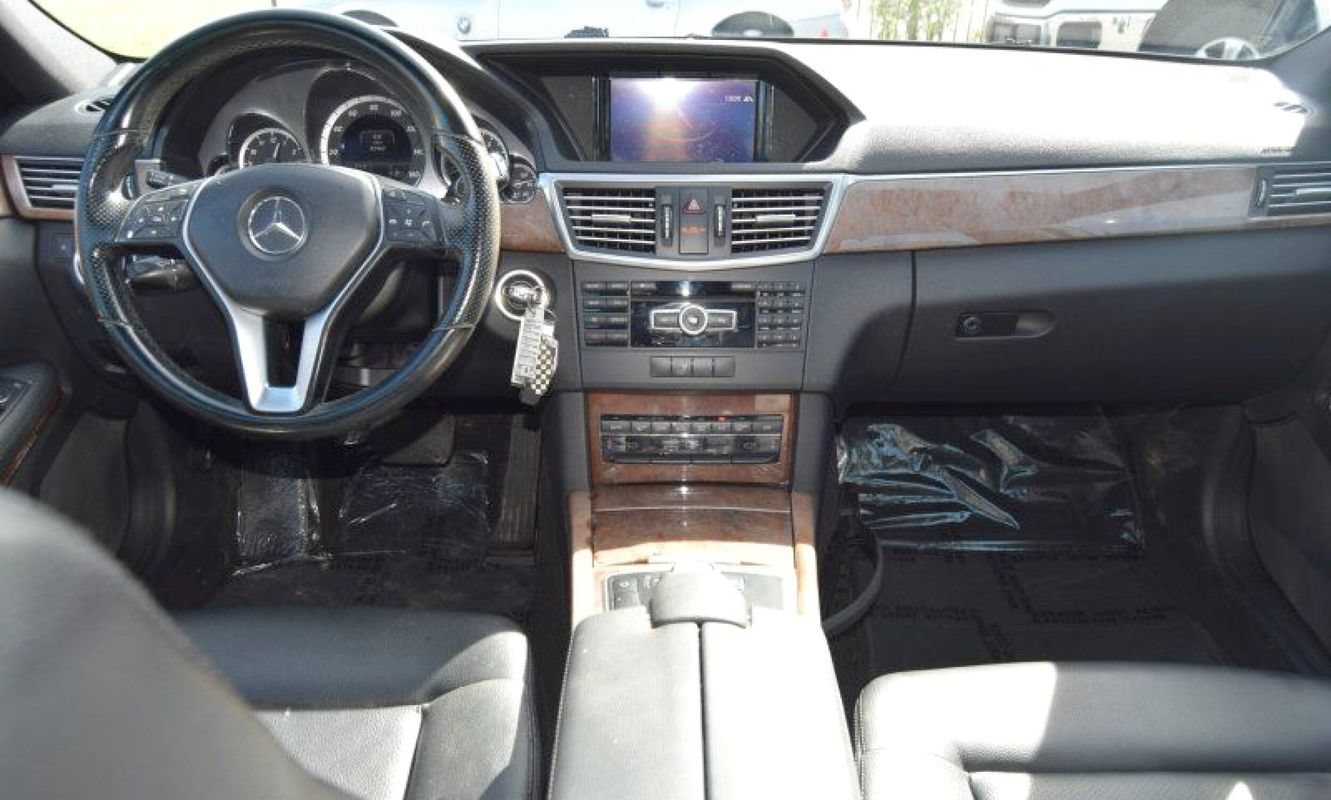 Used 2013 Mercedes-Benz E 350 4MATIC Sedan image 30