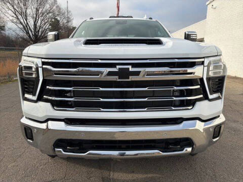 New 2026 Chevrolet Silverado 3500 LTZ w/ LTZ Convenience Package image 11