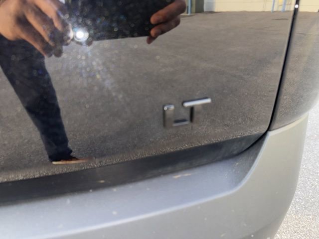 Used 2023 Chevrolet Traverse LT image 21