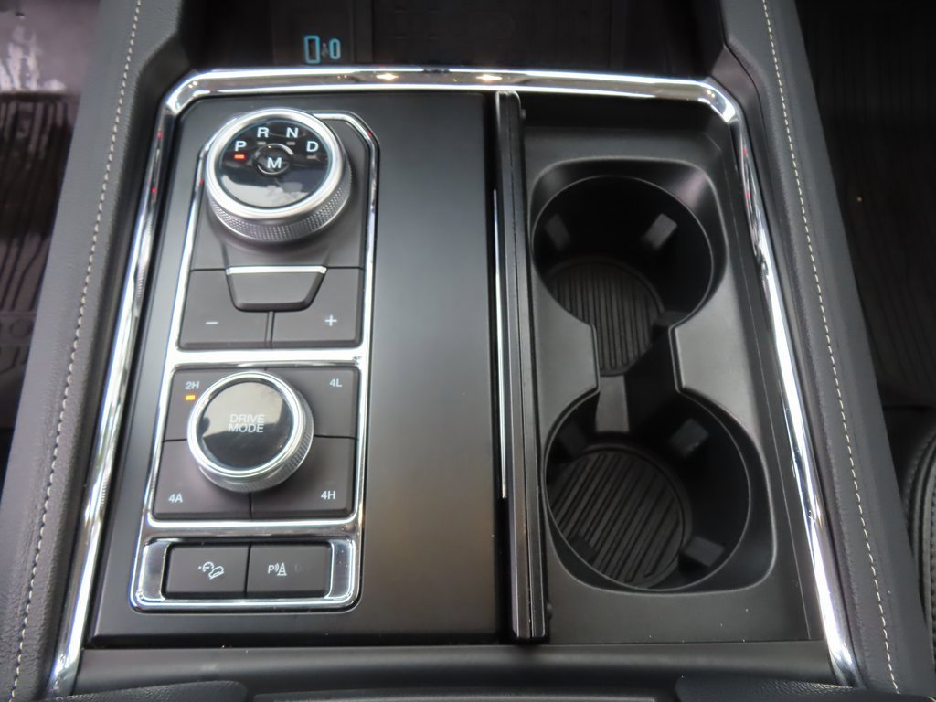 Used 2024 Ford Expedition Max XLT image 11
