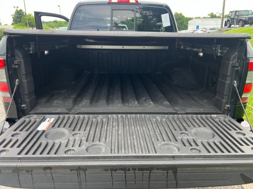 Used 2022 Nissan Frontier SV AWD/4WD image 10