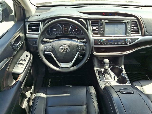 Used 2018 Toyota Highlander XLE AWD/4WD image 8
