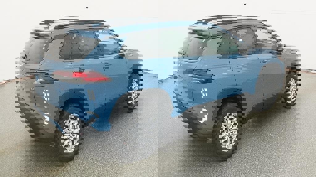 Certified 2026 Toyota Corolla Cross LE w/ Moonroof Package image 33