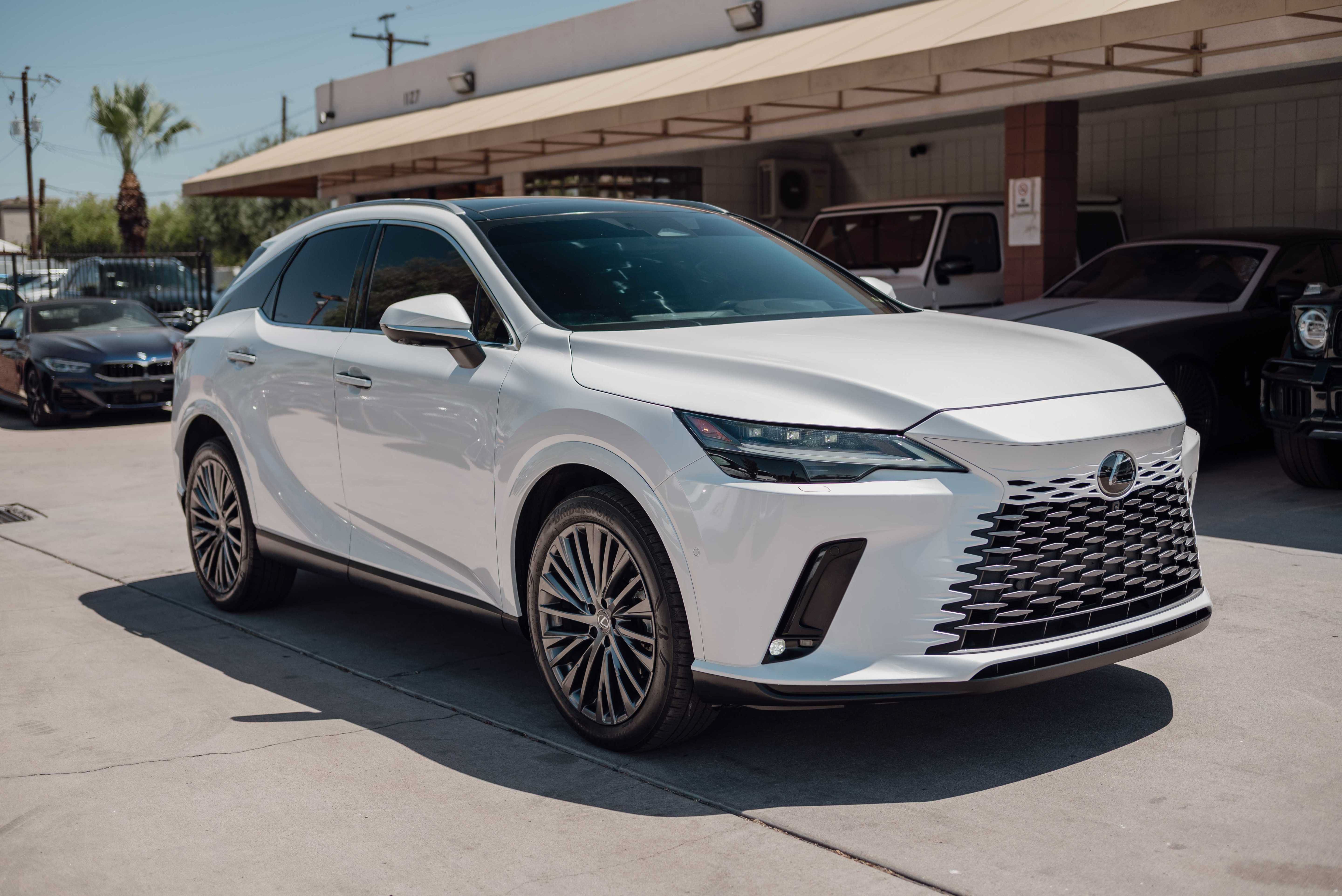 Used 2023 Lexus RX 350 FWD w/ Cold Area Package image 3