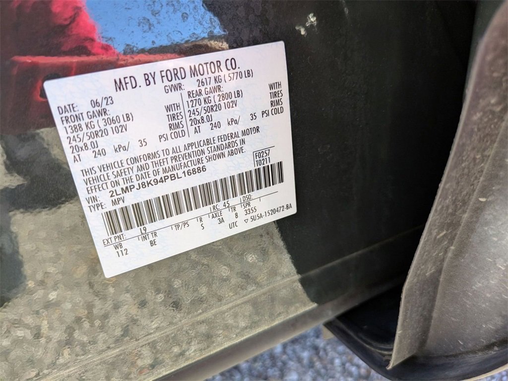 Certified 2023 Lincoln Nautilus Reserve image 34