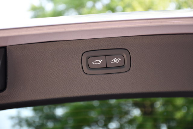 New 2026 Volvo XC90 B6 Plus w/ Protection Package Premier AWD/4WD image 27