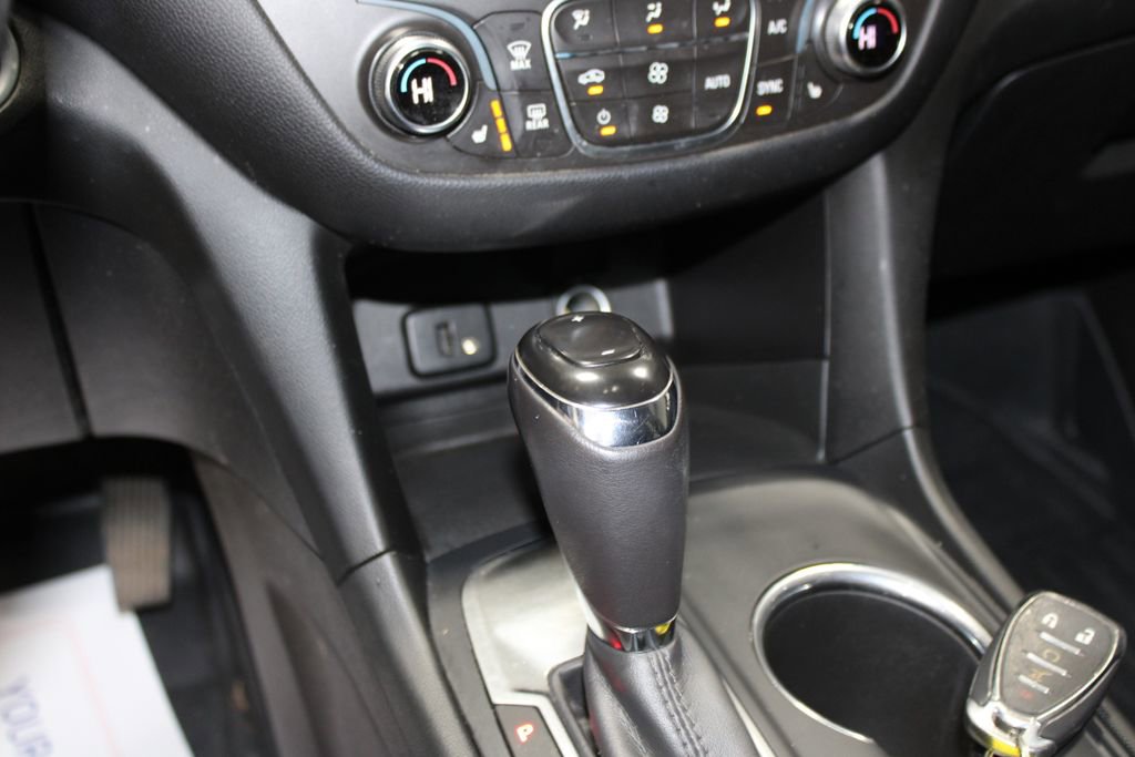 Used 2018 Chevrolet Equinox LT image 39